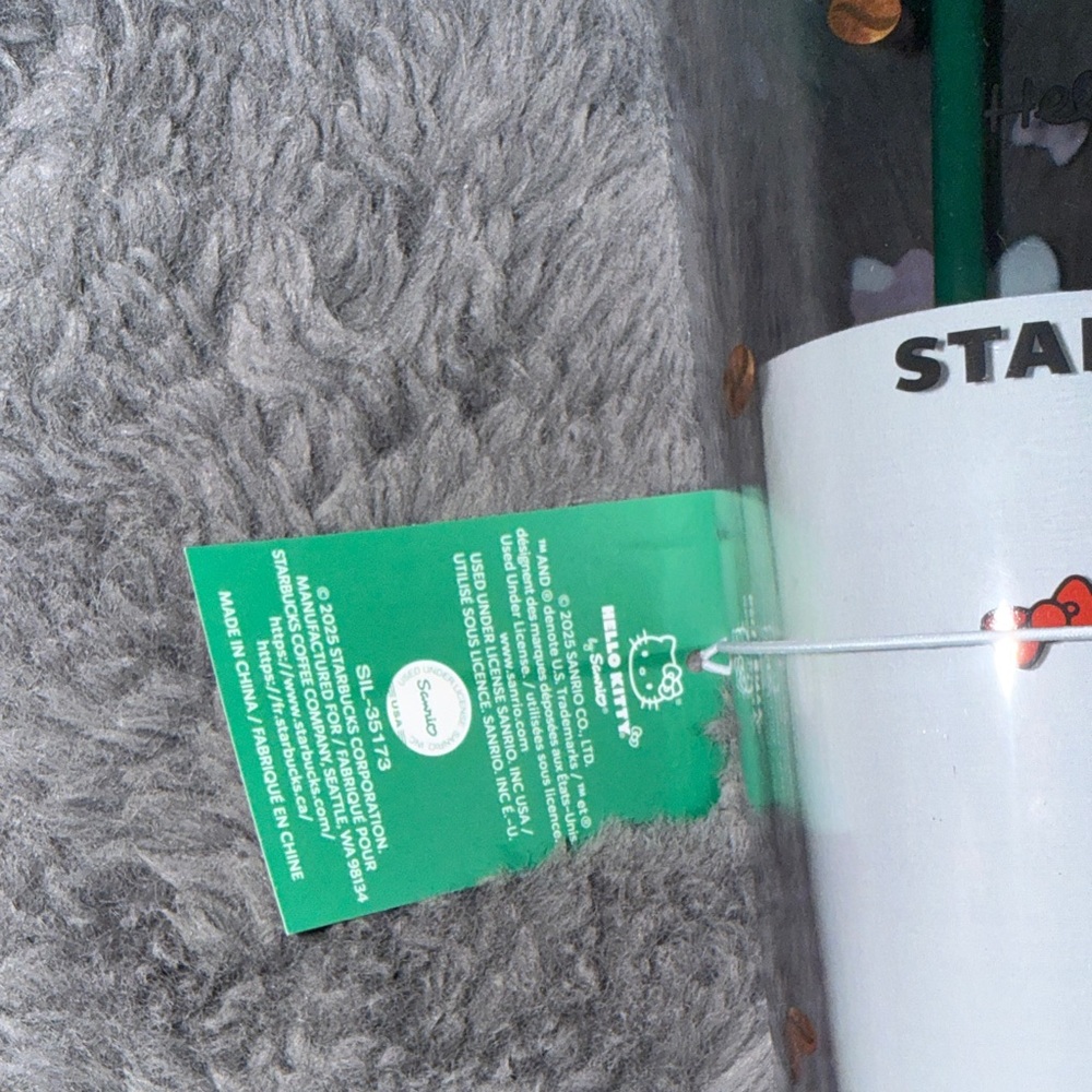 NEW Starbucks Hello Kitty Tumbler with Green Lid and Straw - Picture 4 of 5